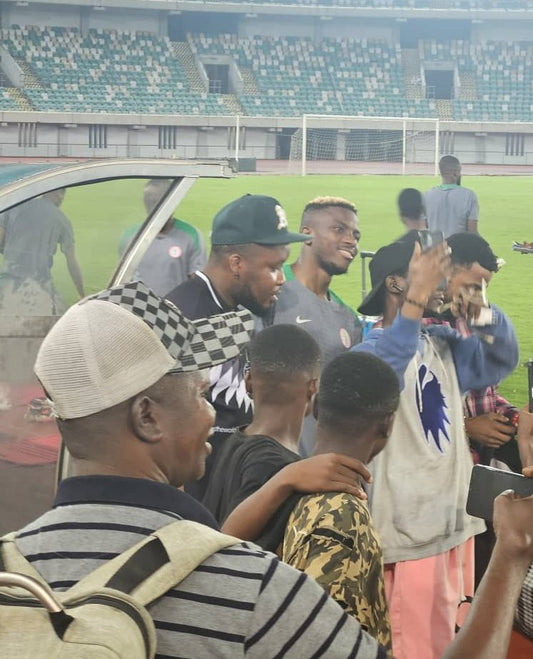 Osimhen Arrives in Uyo, Boosts Super Eagles' Hopes Ahead of AFCON Qualifier