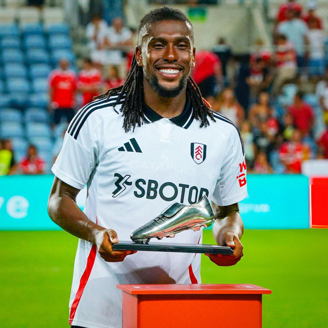 Bassey and Iwobi Shine as Fulham Secure Hard-Fought Pre-Season Win over Benfica